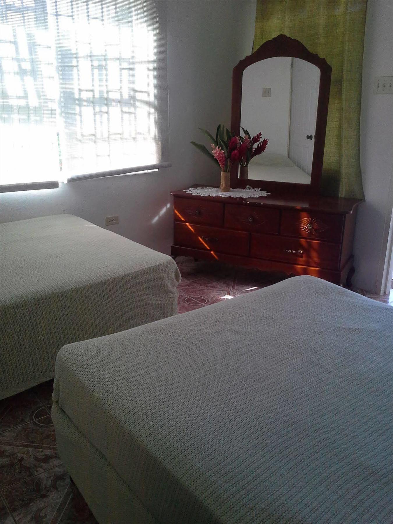 Polish Princess Guest House 포트안토니오 외부 사진